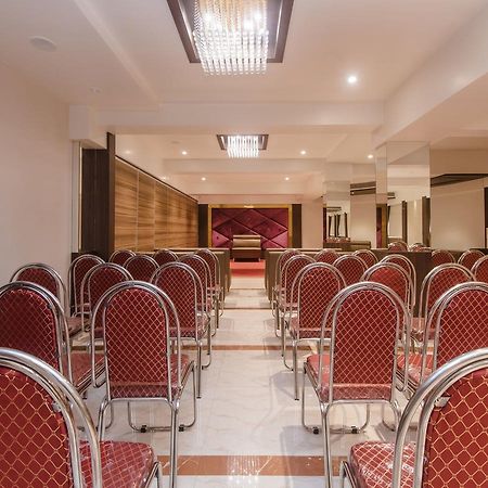 Oyo 13089 Hotel Gold Crest Navi Mumbai Exterior photo