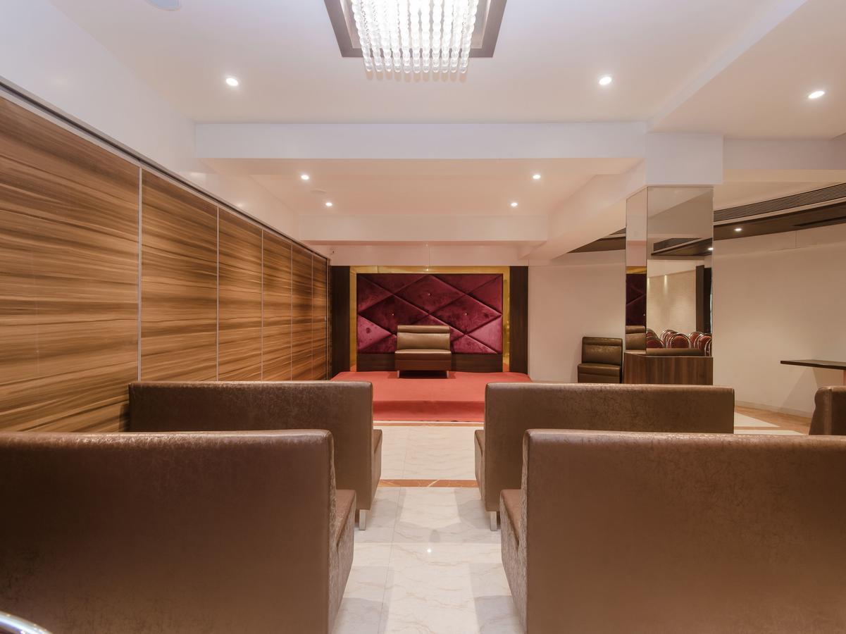 Oyo 13089 Hotel Gold Crest Navi Mumbai Exterior photo